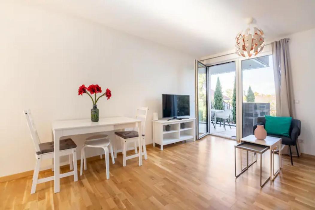 Near Lake Fully Furnished Beautiful Apartment Wiedeń Zewnętrze zdjęcie